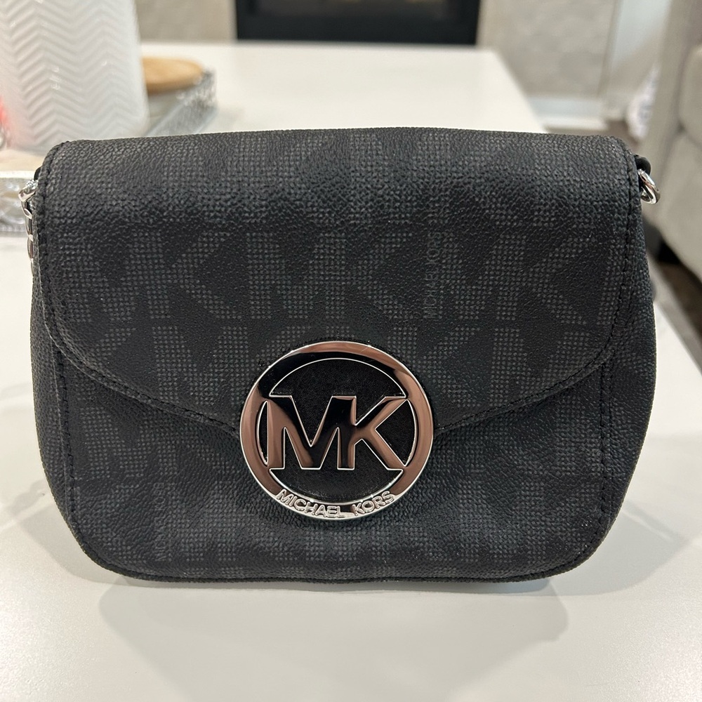 Like new MK crossbody bag - black with logo and silver hardware